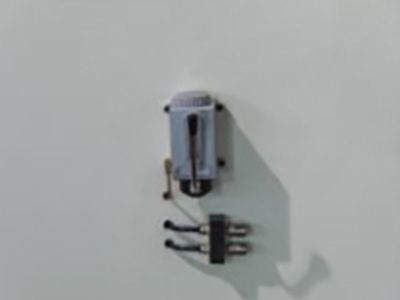Prensa punzonadora automática para cajas de conexiones eléctricas